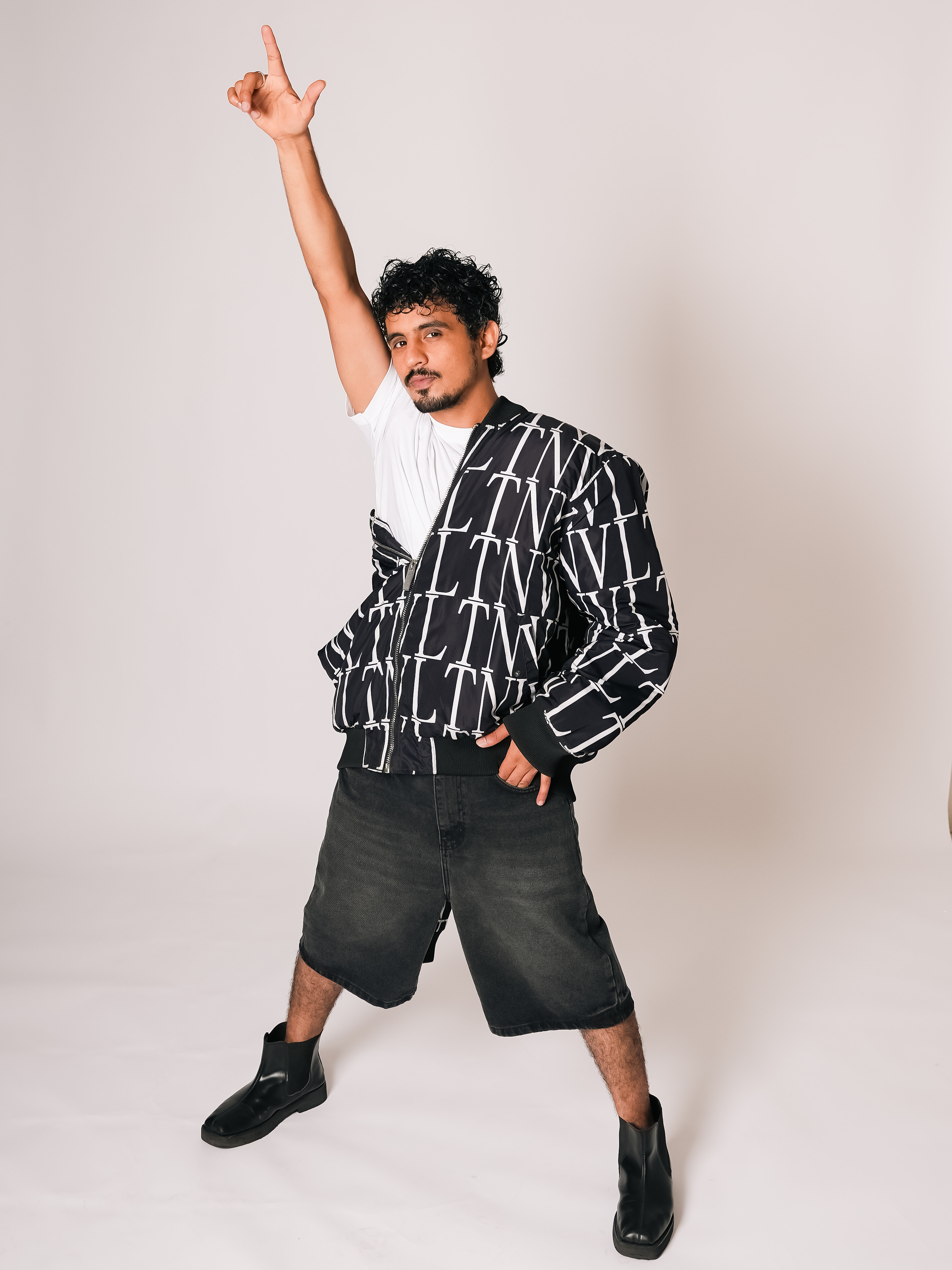 Manan official merch on JUNOONI